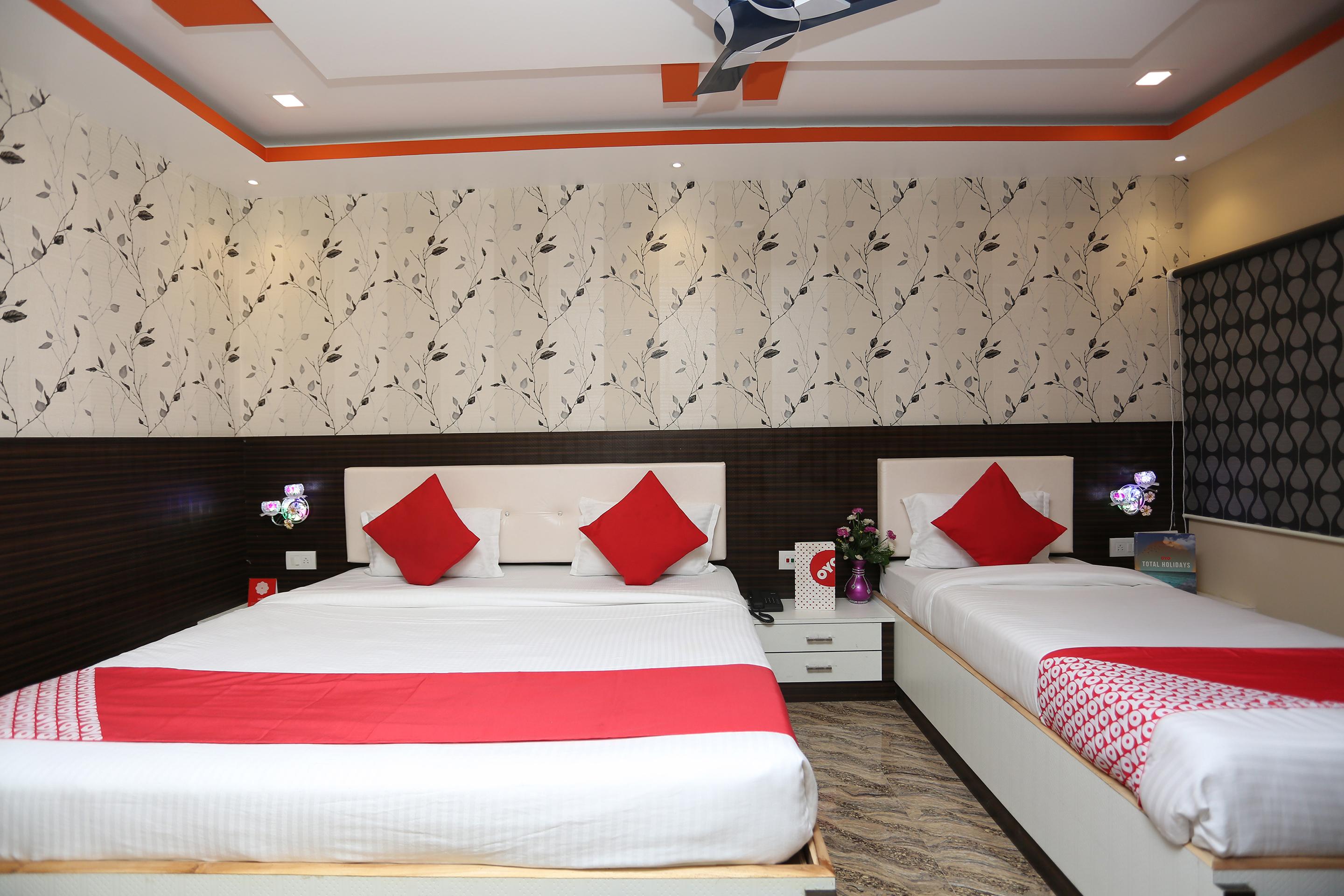 Collection O Hotel New Jasmine Urali Экстерьер фото